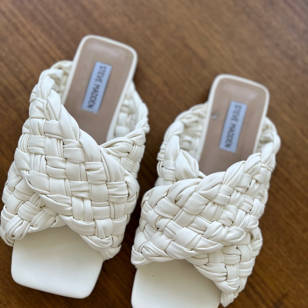 Steve Madden Slides - Picture 3 of 4